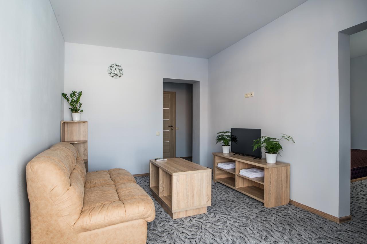 Aqua Marina Hotel Kherson Eksteriør billede