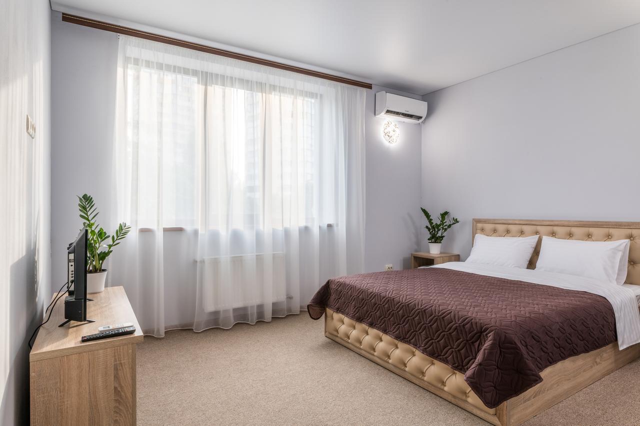 Aqua Marina Hotel Kherson Eksteriør billede