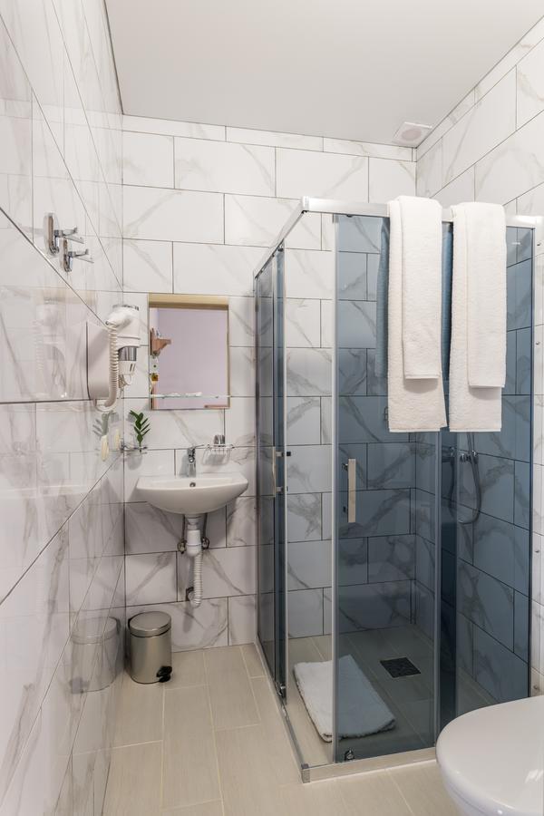 Aqua Marina Hotel Kherson Eksteriør billede
