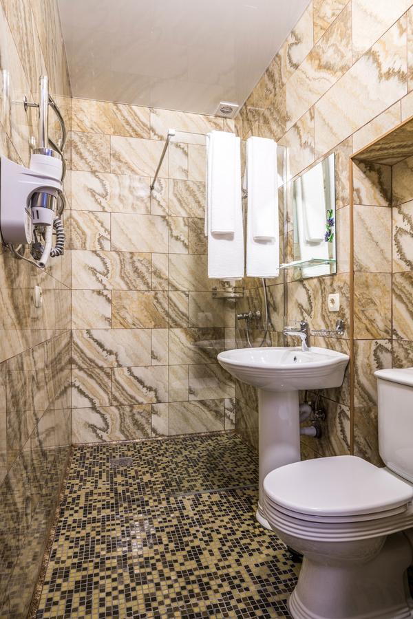 Aqua Marina Hotel Kherson Eksteriør billede